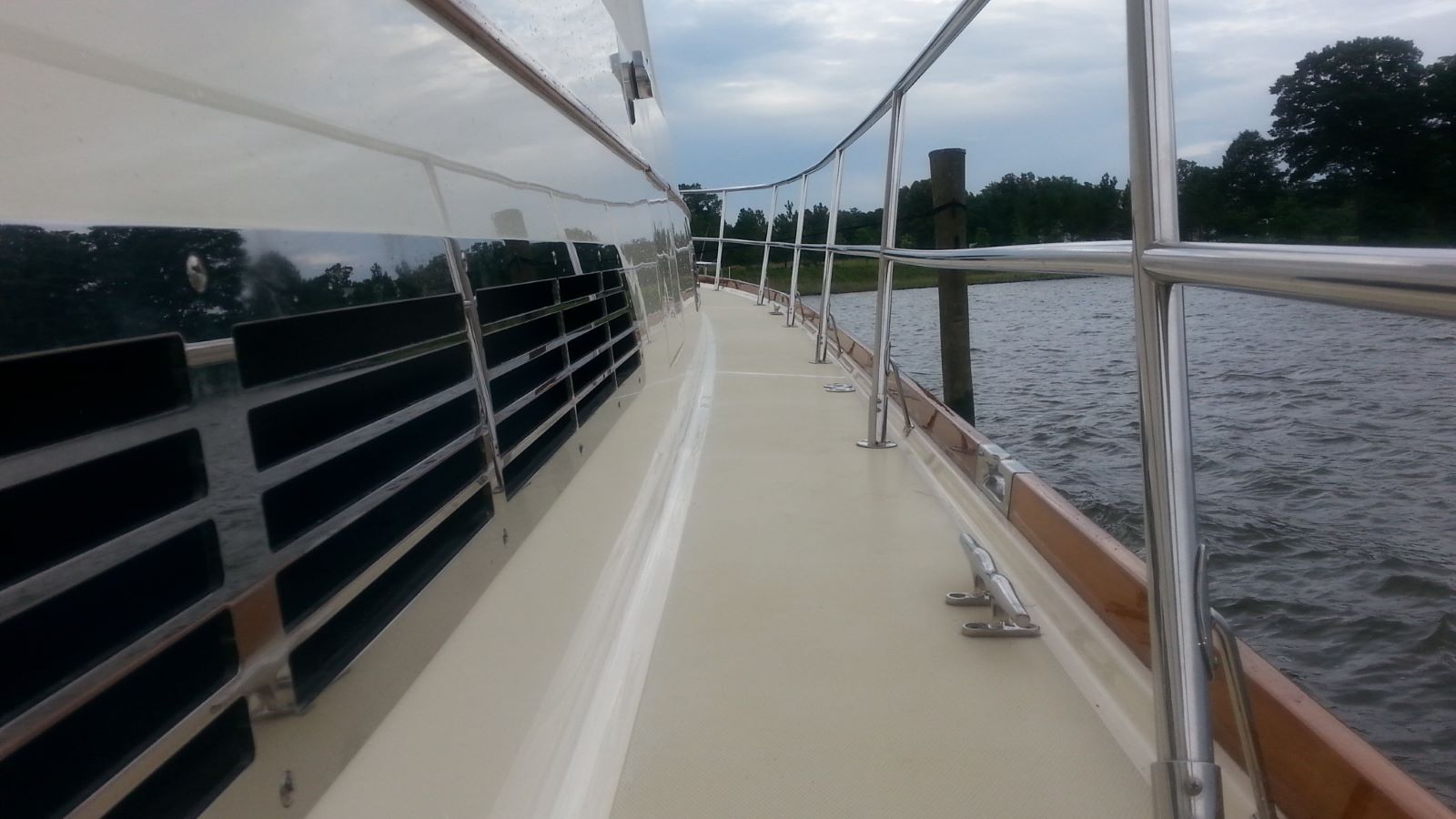 Marine Varnish Service in Maryland